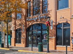 12925 Centre Park Circle 304, Herndon VA 20171