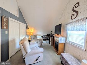 714 Wyndom Terrace, Secane PA 19018