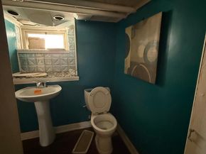 Undisclosed Address #PADE2115828, Crum Lynne PA 19022