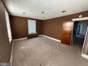 Undisclosed Address #PADE2115828, Crum Lynne PA 19022