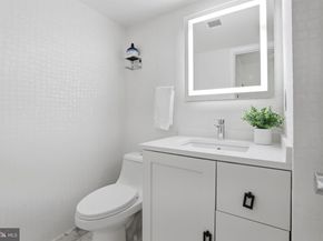 1101 S Arlington Ridge Road 710, Arlington VA 22202
