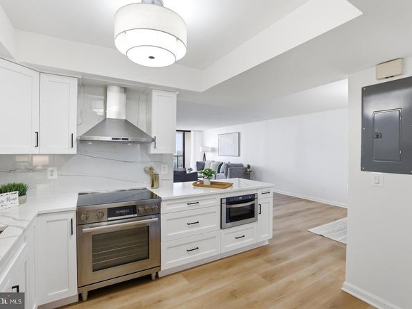 1101 S Arlington Ridge Road 710, Arlington VA 22202