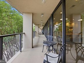 1101 S Arlington Ridge Road 710, Arlington VA 22202
