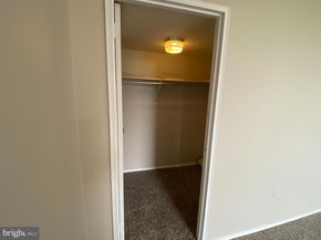 4600 S Four Mile Run Drive 827, Arlington VA 22204