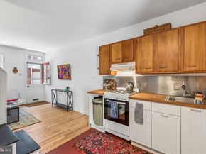 2410 Manning Street, Philadelphia PA 19103