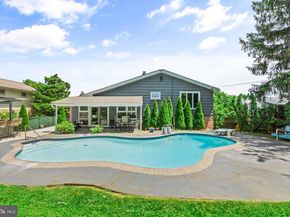 450 Foster Drive, Springfield PA 19064