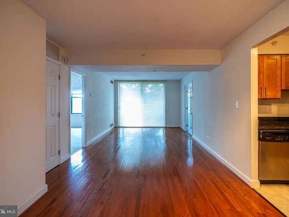 3401 38TH Street NW 316, Washington DC 20016