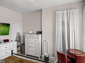 233 Tree Street, Philadelphia PA 19148