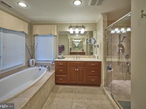8 Eastburn Drive, New Hope PA 18938