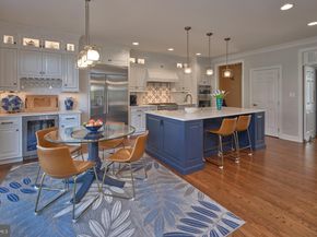 8 Eastburn Drive, New Hope PA 18938