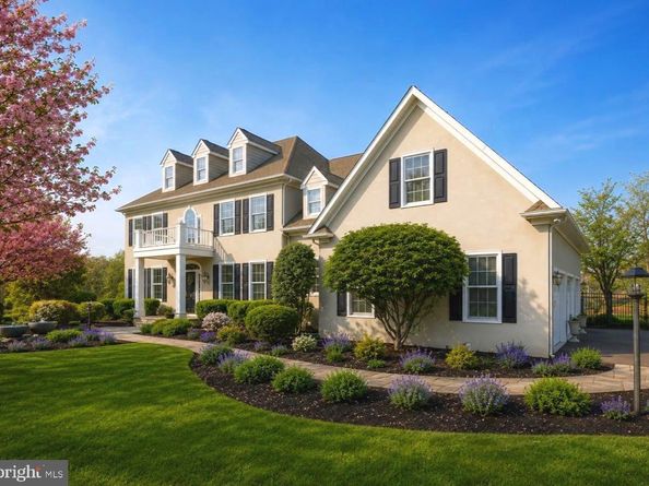 8 Eastburn Drive, New Hope PA 18938