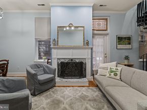 1903 Spruce Street 2C, Philadelphia PA 19103