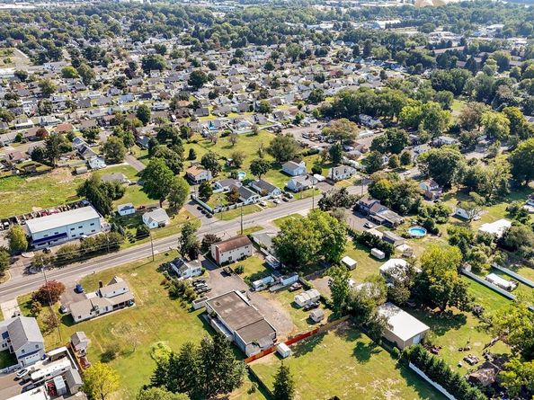 2321 Edgely Road, Levittown PA 19057