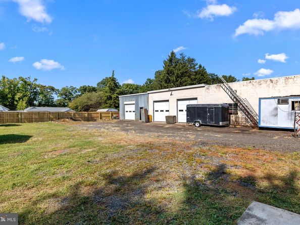 2321 Edgely Road, Levittown PA 19057