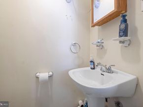 2133 Mckinley Street, Philadelphia PA 19149