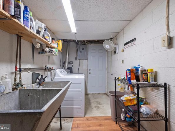 2133 Mckinley Street, Philadelphia PA 19149