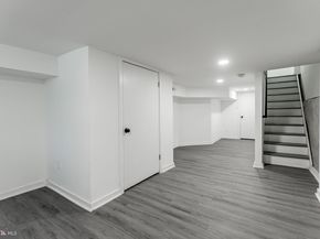 912 N 30TH Street, Philadelphia PA 19130
