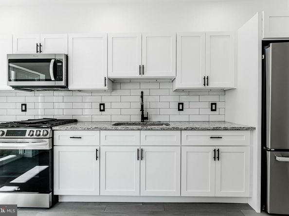 912 N 30TH Street, Philadelphia PA 19130