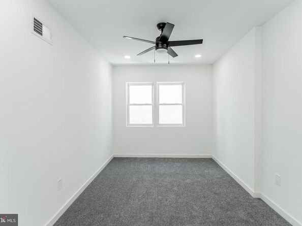 912 N 30TH Street, Philadelphia PA 19130