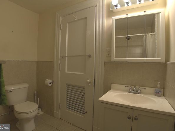 1324 Locust Street 817, Philadelphia PA 19107