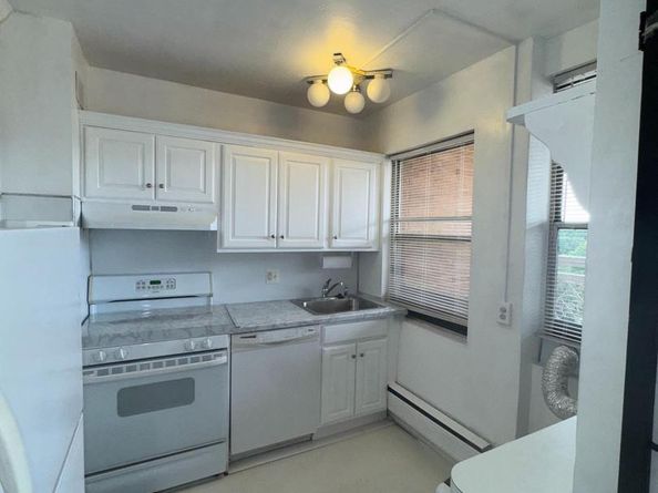 7900 Old York Road 903A, Elkins Park PA 19027