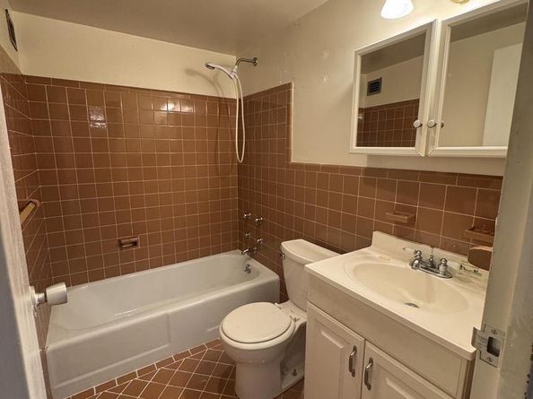 7900 Old York Road 903A, Elkins Park PA 19027