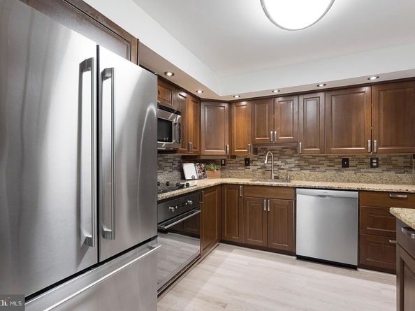 2323 Middle Creek Lane, Reston VA 20191