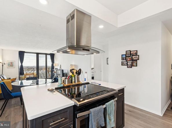 1420 Locust Street 17R, Philadelphia PA 19102