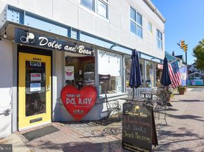 6 W Mount Ida Avenue, Alexandria VA 22305