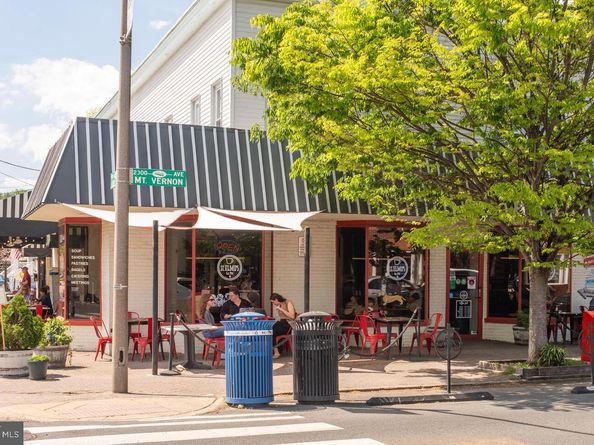 6 W Mount Ida Avenue, Alexandria VA 22305