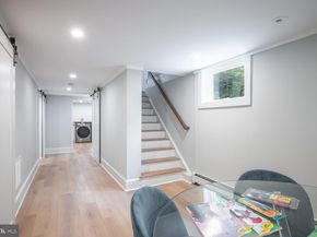 6 W Mount Ida Avenue, Alexandria VA 22305
