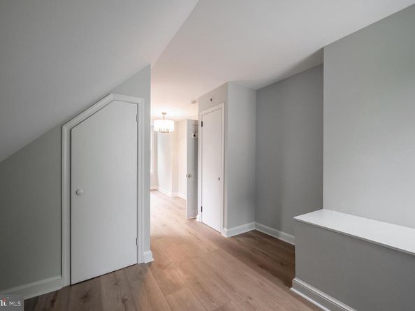 6 W Mount Ida Avenue, Alexandria VA 22305