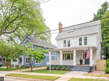 6 W Mount Ida Avenue