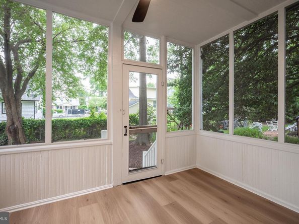 6 W Mount Ida Avenue, Alexandria VA 22305