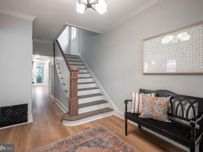 6 W Mount Ida Avenue, Alexandria VA 22305
