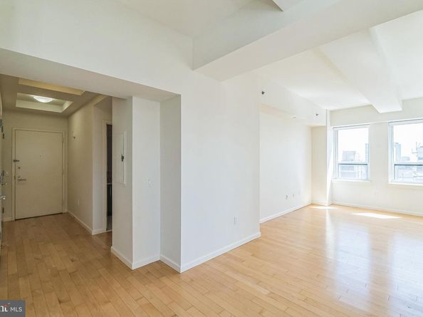 1425 Locust Street 24B, Philadelphia PA 19102