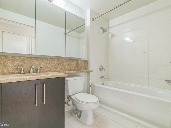 1425 Locust Street 24B, Philadelphia PA 19102