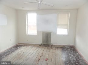 224 Tasker Street, Philadelphia PA 19148