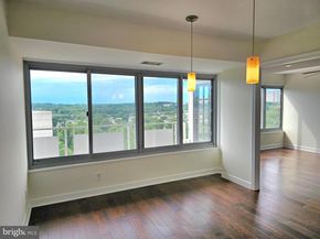 5340 Holmes Run Parkway 1410, Alexandria VA 22304