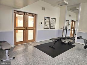 5340 Holmes Run Parkway 1410, Alexandria VA 22304