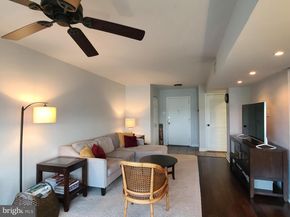 5340 Holmes Run Parkway 1410, Alexandria VA 22304