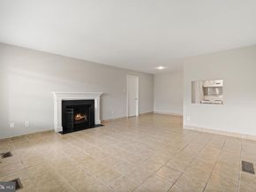 482 Old Forge Crossing 482, Devon PA 19333