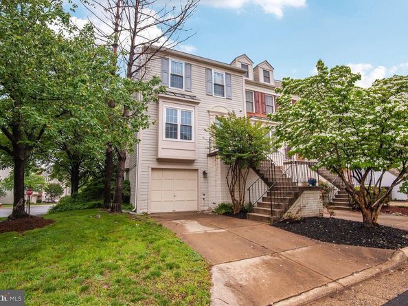 45544 Whitcomb Square, Sterling VA 20166