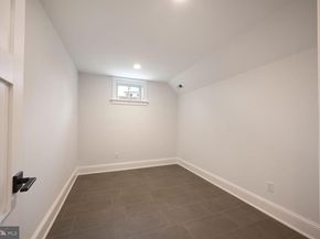 605 Hilltop Terrace, Alexandria VA 22301