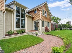 605 Hilltop Terrace, Alexandria VA 22301