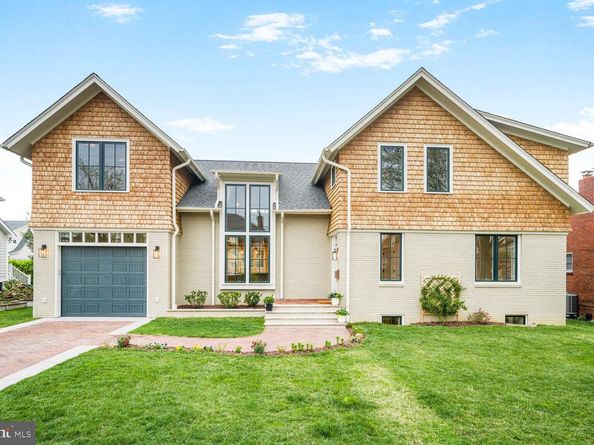 605 Hilltop Terrace, Alexandria VA 22301