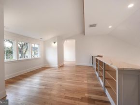 605 Hilltop Terrace, Alexandria VA 22301