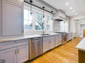 605 Hilltop Terrace, Alexandria VA 22301