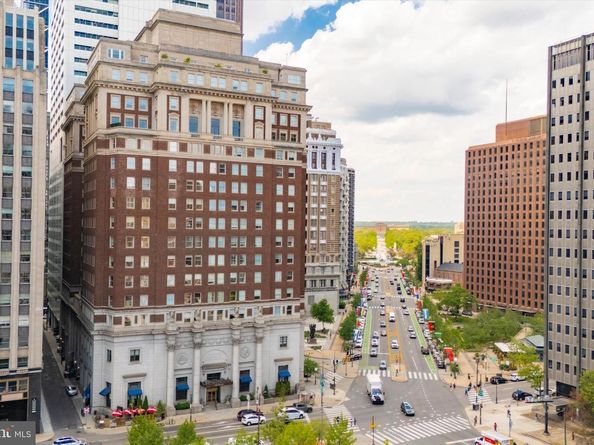 1600 Arch Street 1706, Philadelphia PA 19103