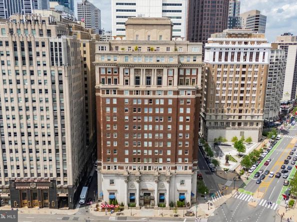 1600 Arch Street 1706, Philadelphia PA 19103